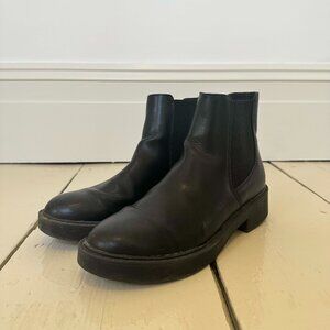 ASOS — Alford Chelsea Boots — W US Size 8 — Black